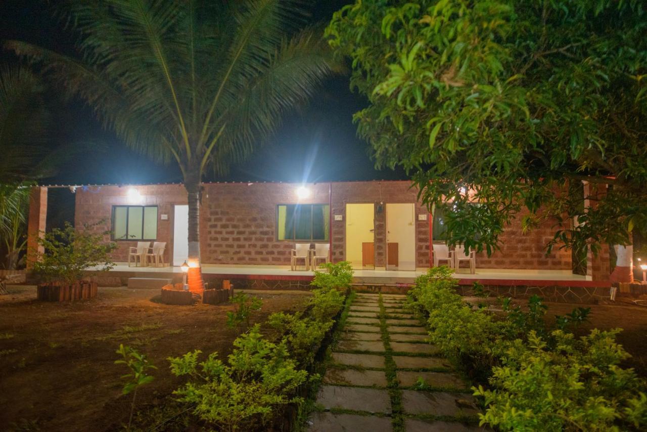 Prajakta Rest House 阿里巴格 外观 照片