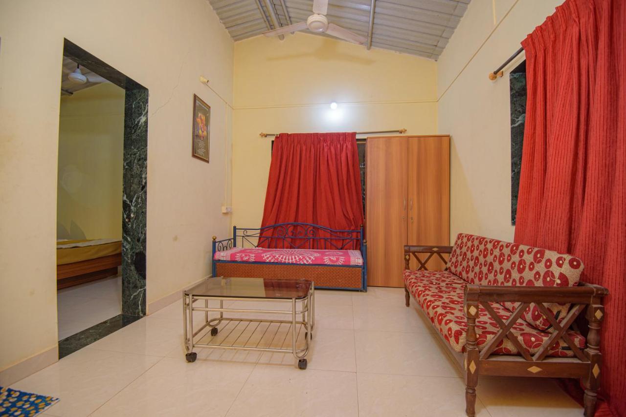 Prajakta Rest House 阿里巴格 外观 照片