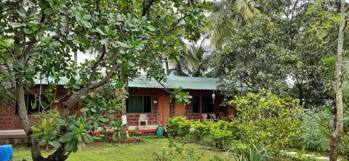 Prajakta Rest House 阿里巴格 外观 照片