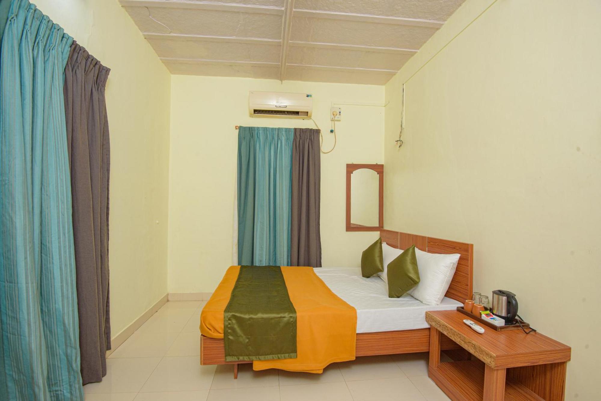Prajakta Rest House 阿里巴格 外观 照片